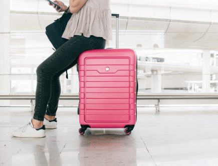 De zomer komt eraan: 4 musthaves voor in jouw vakantiekoffer!
